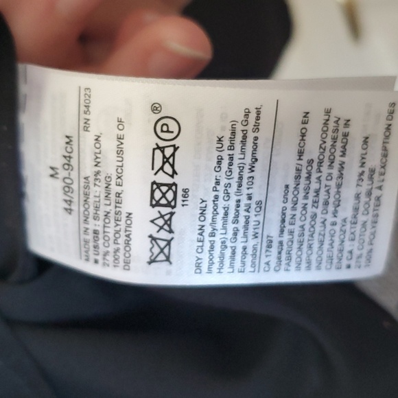 Banana republic embroidered sleeveless top - Size medium - Picture 3 of 3